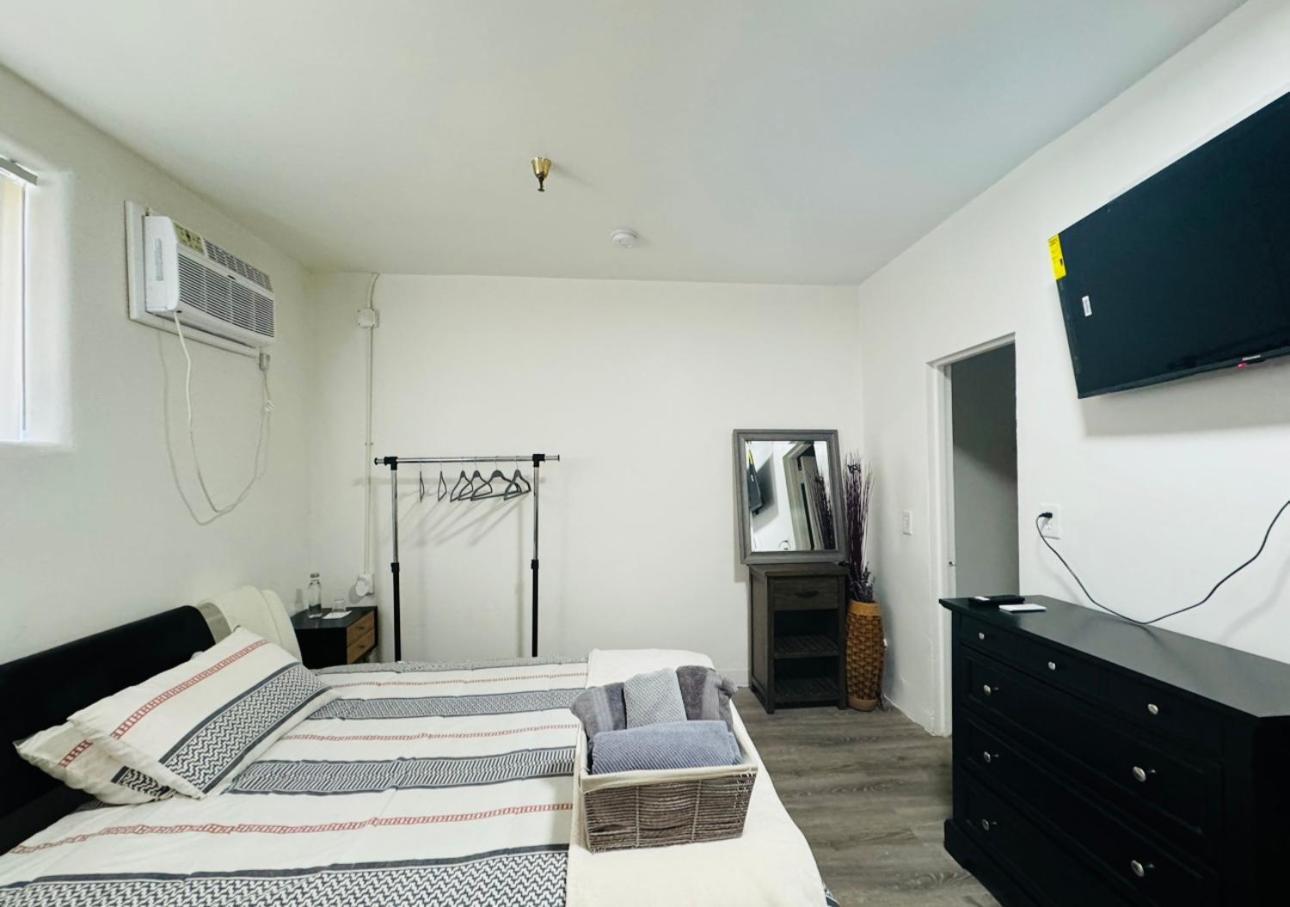 Sunset & La Brea Studio!! Location Ever Appartement *